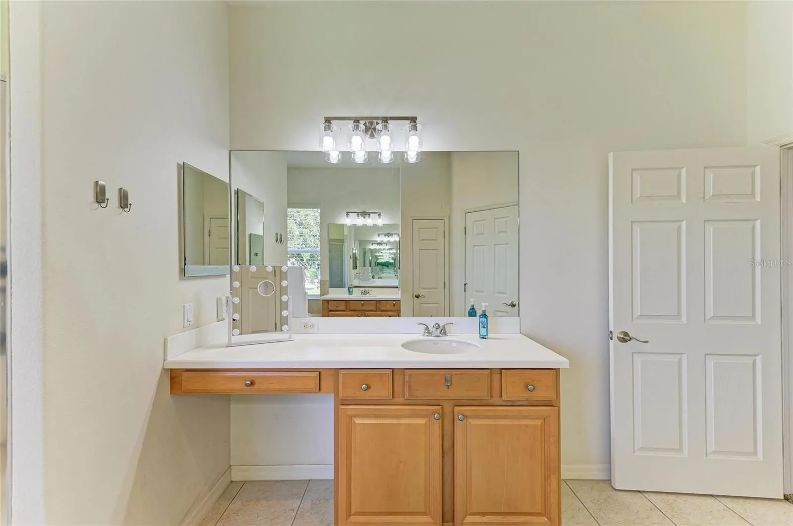 3653 SUMMERWIND CIR