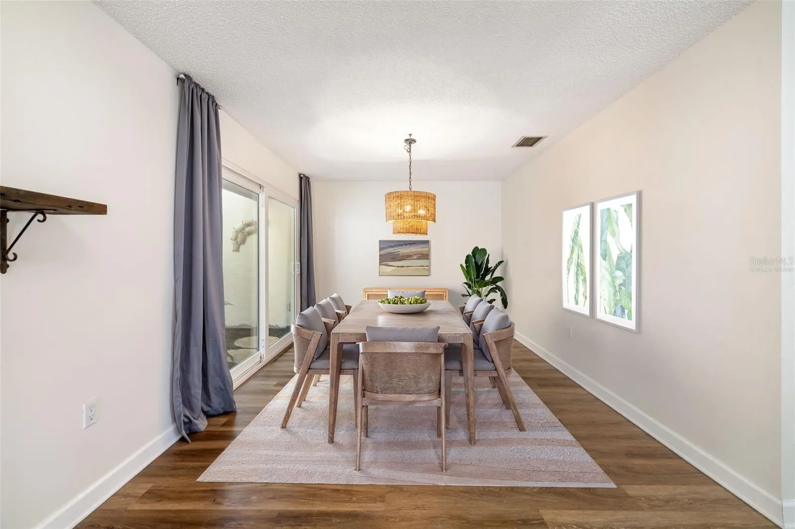 3500 N VILLAGE CT #221, #221