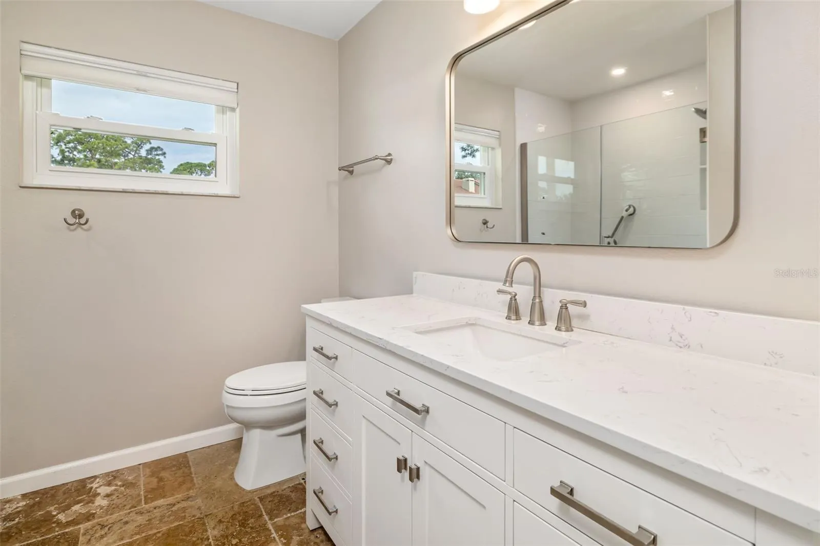 3500 N VILLAGE CT #221, #221