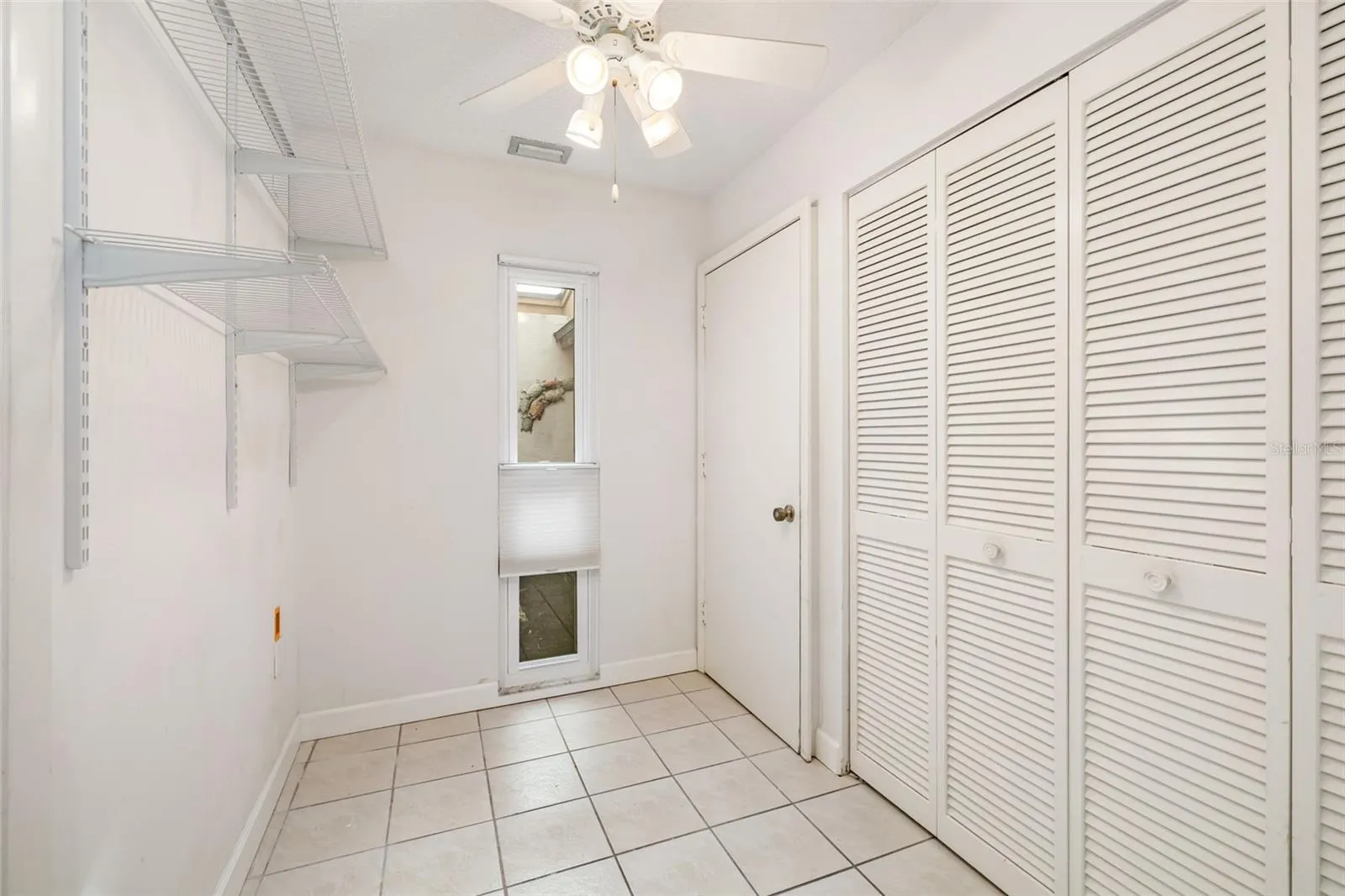 3500 N VILLAGE CT #221, #221