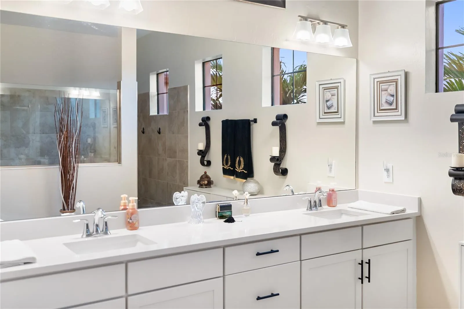 4856 COASTAL DAYS LN