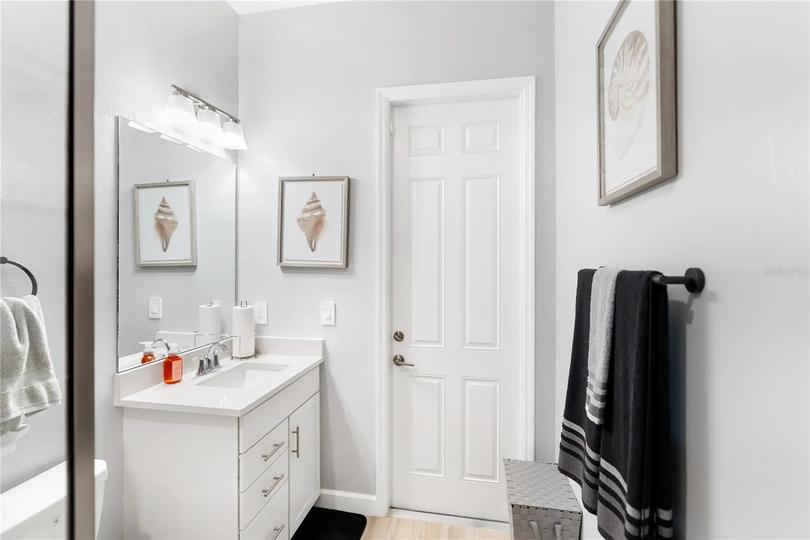 4856 COASTAL DAYS LN