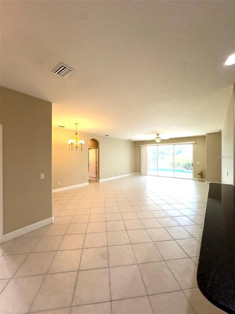 5250 ECHO LN