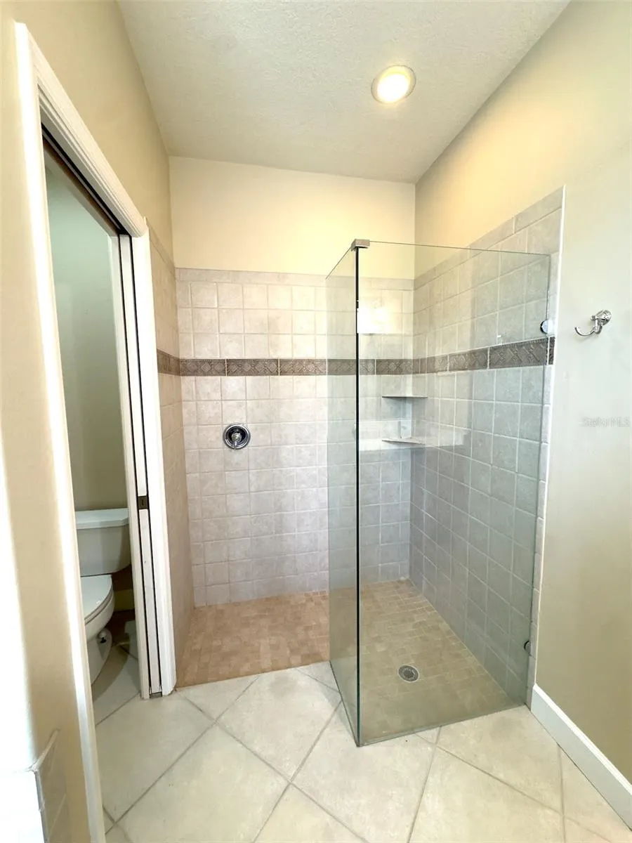 5250 ECHO LN