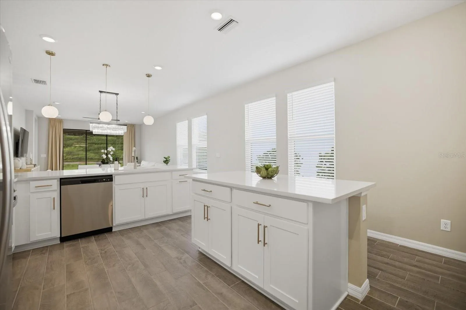 6258 GRANDVIEW HILL CT
