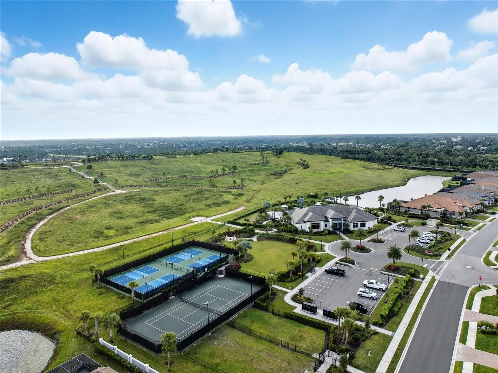 6258 GRANDVIEW HILL CT