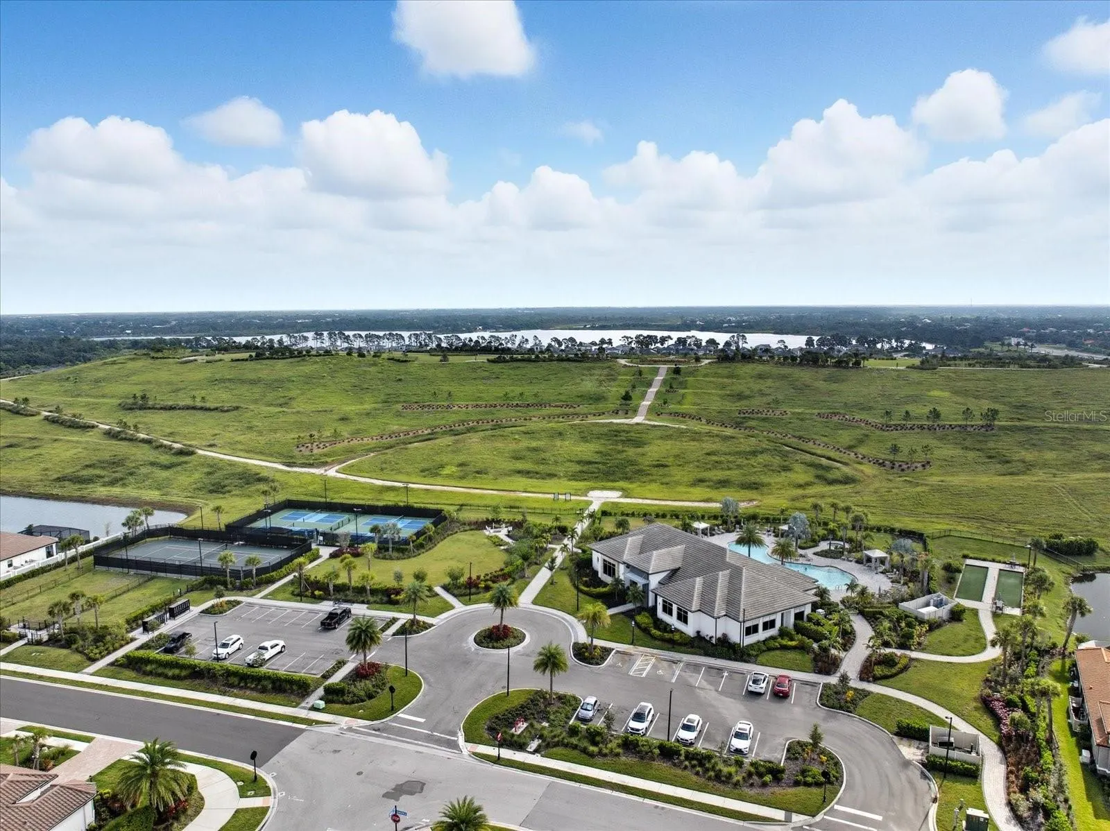 6258 GRANDVIEW HILL CT