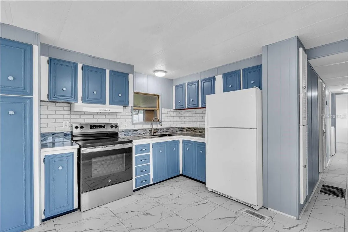 3309 DENISE DR