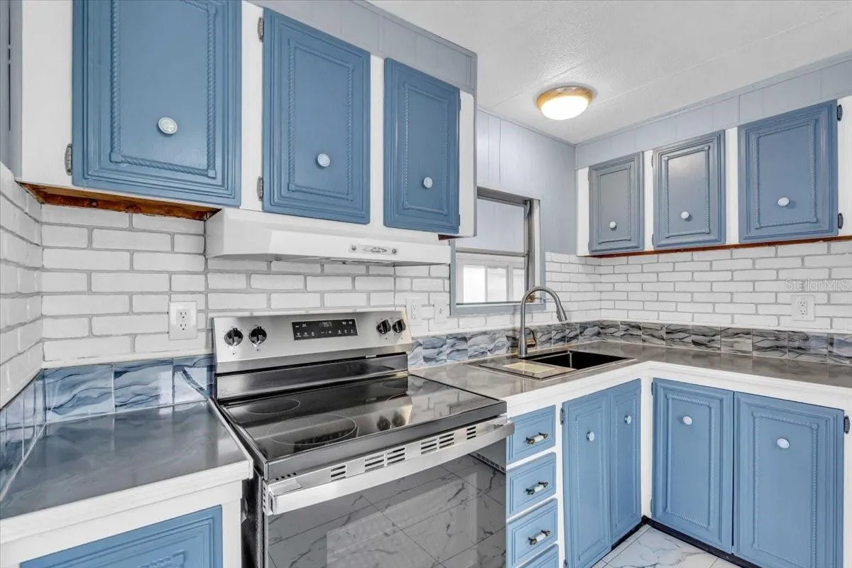 3309 DENISE DR