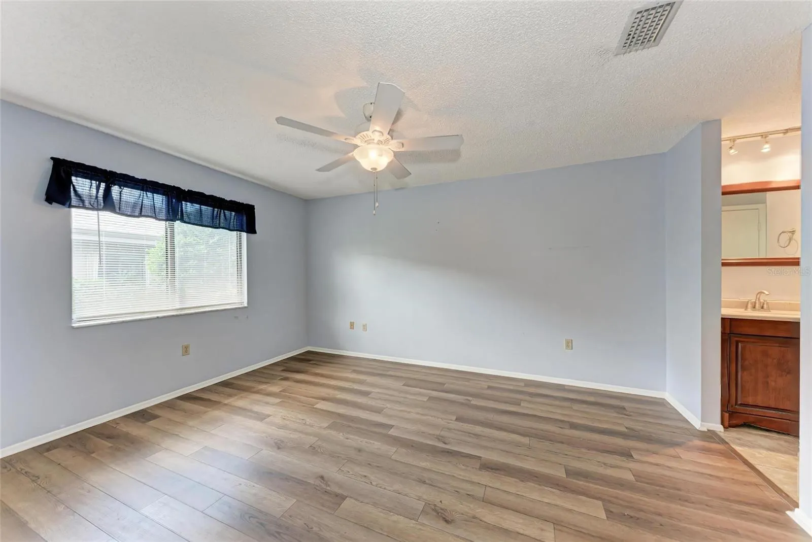 2708 60TH AVENUE PLZ S