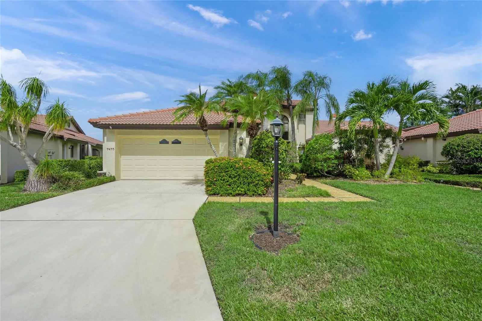 7475 OAK MOSS DR #20, #20
