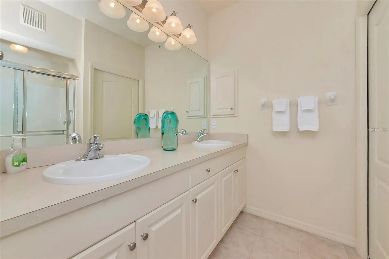 4254 VICENZA DR #B, #B