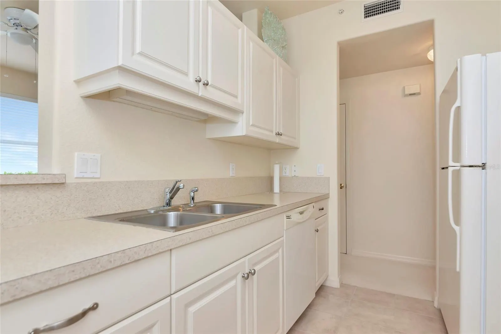 4254 VICENZA DR #B, #B
