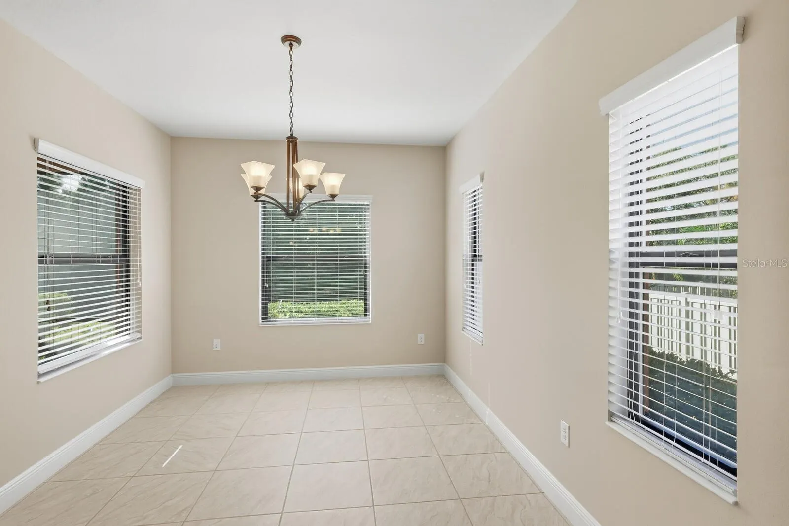 220 BENEDETTO CT