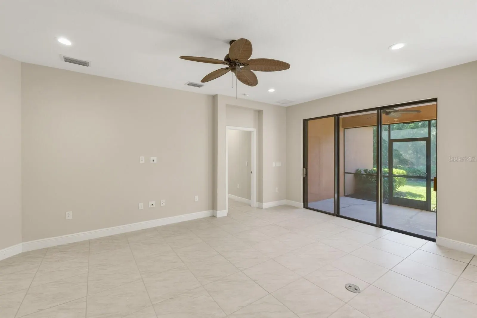 220 BENEDETTO CT
