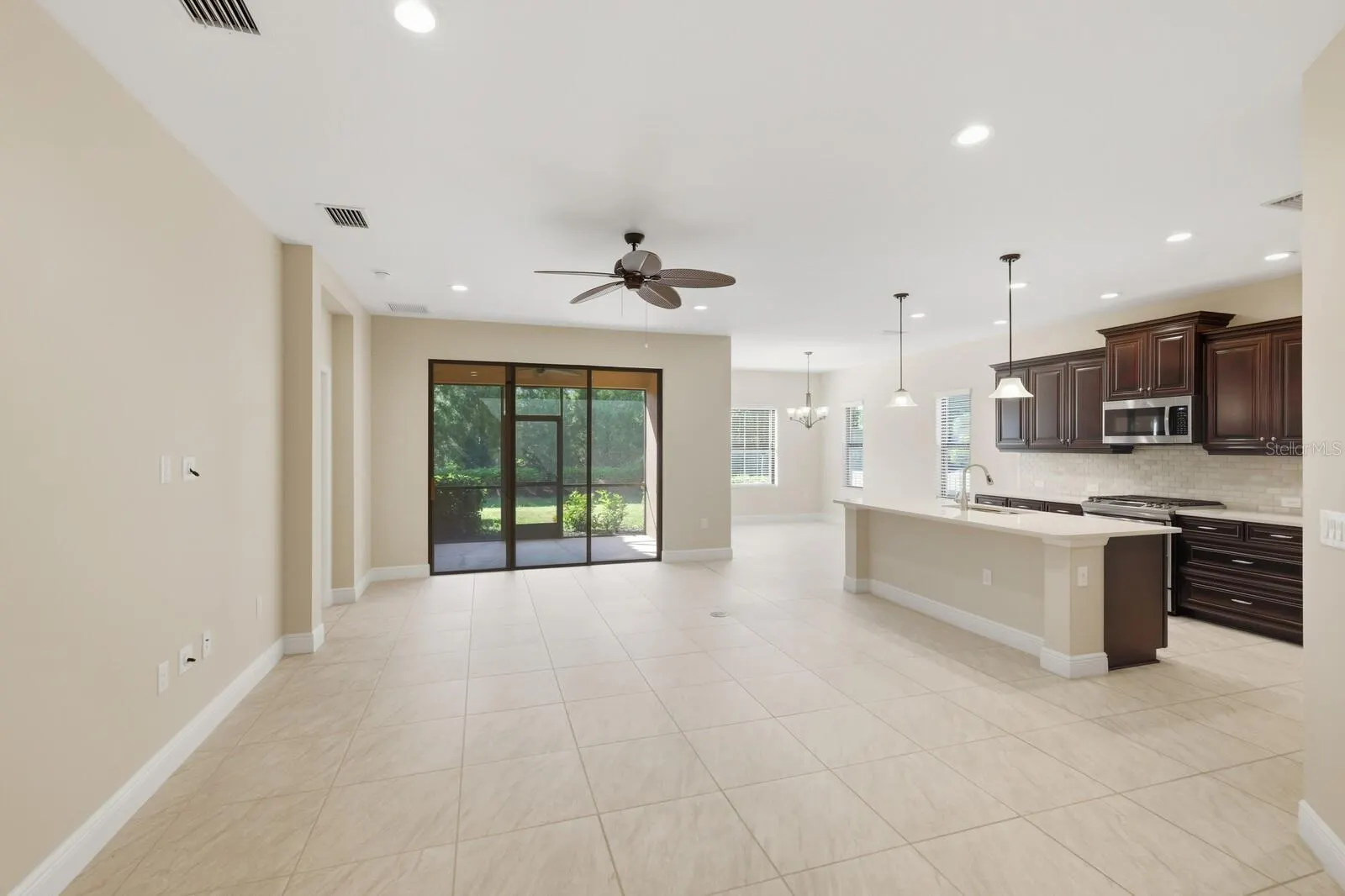 220 BENEDETTO CT