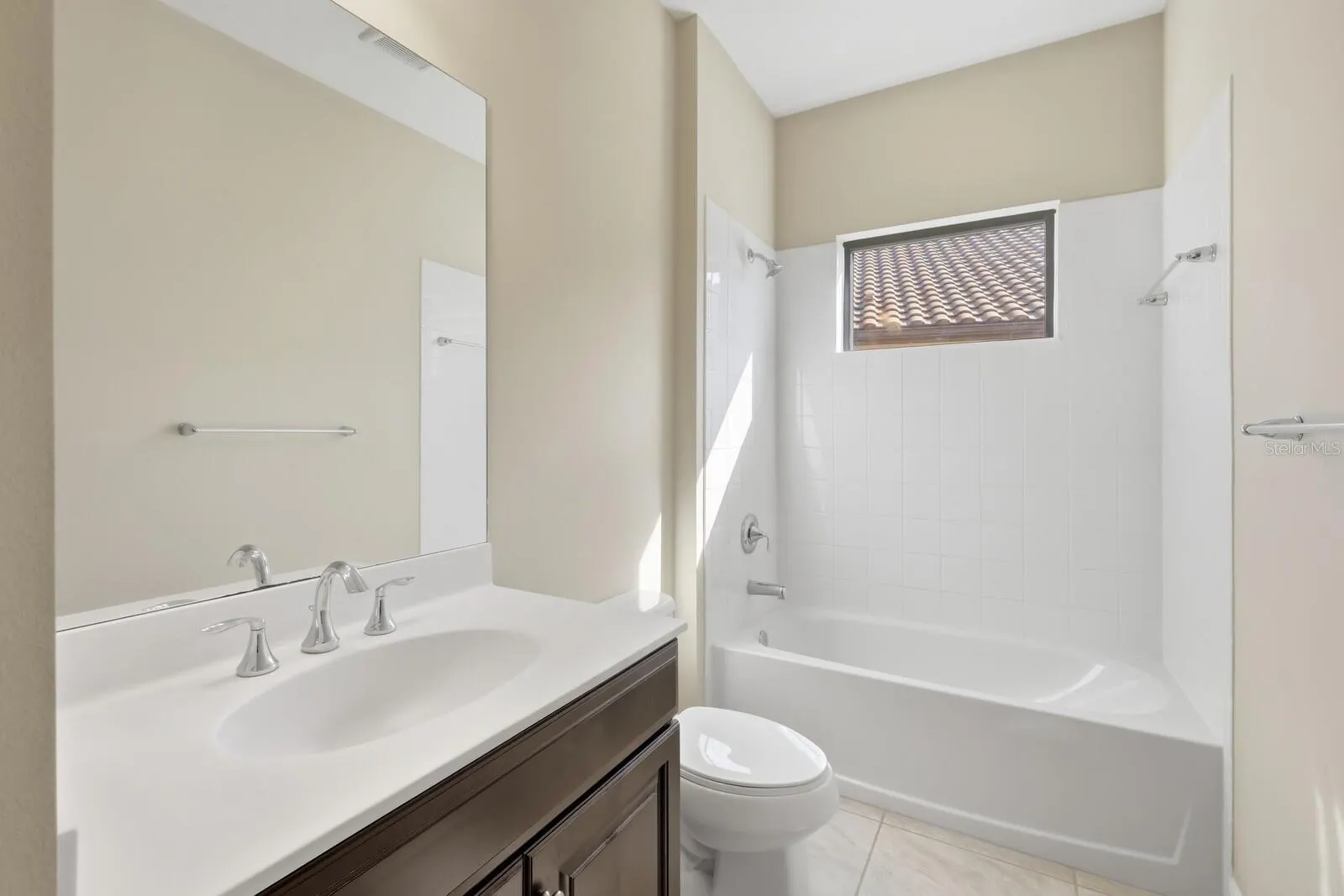 220 BENEDETTO CT