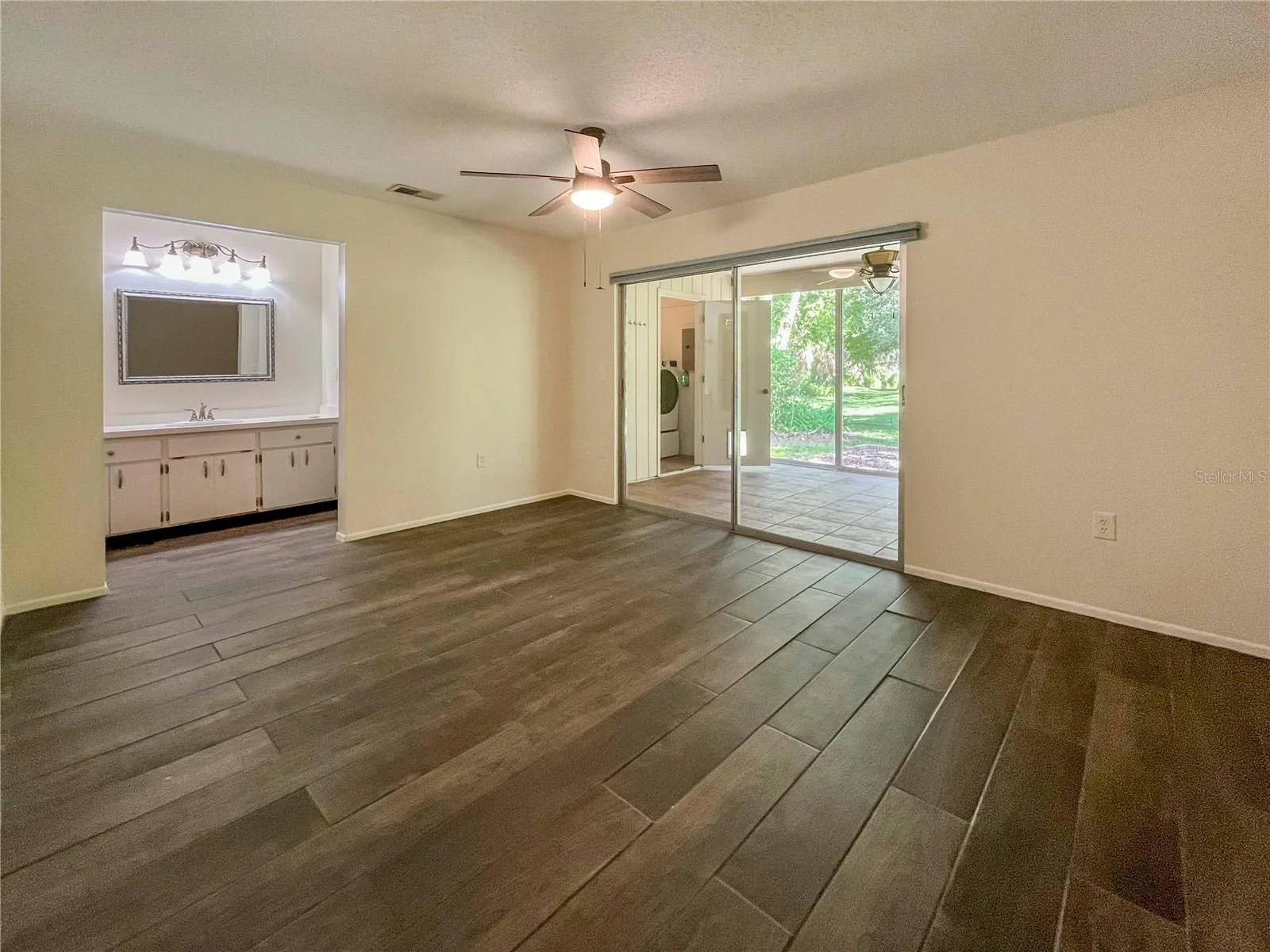 5060 VILLAGE GARDENS DR #134, #134