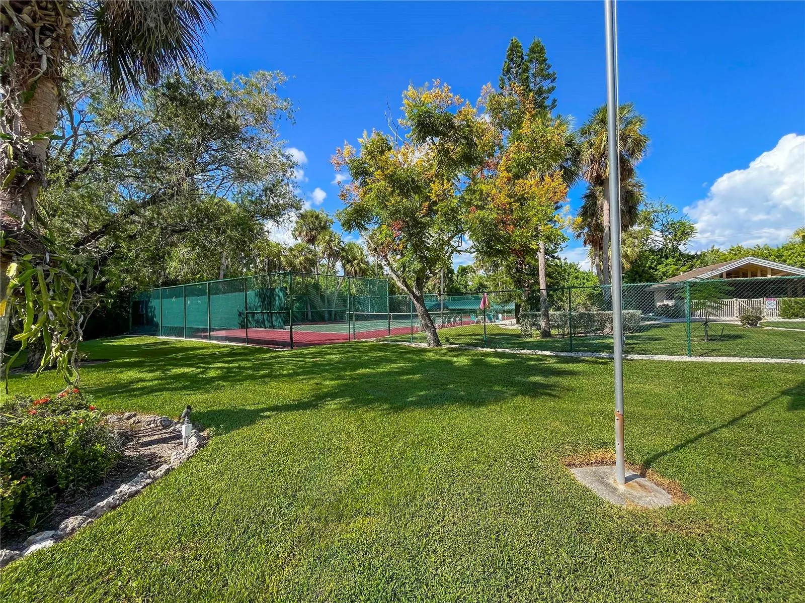 5060 VILLAGE GARDENS DR #134, #134