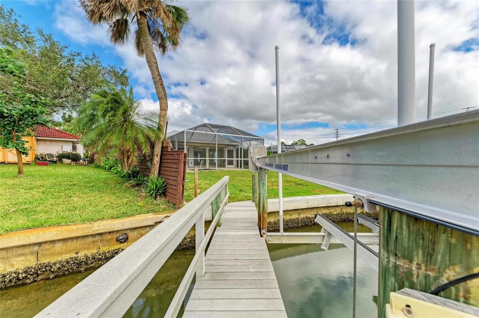136 BAYVIEW DR