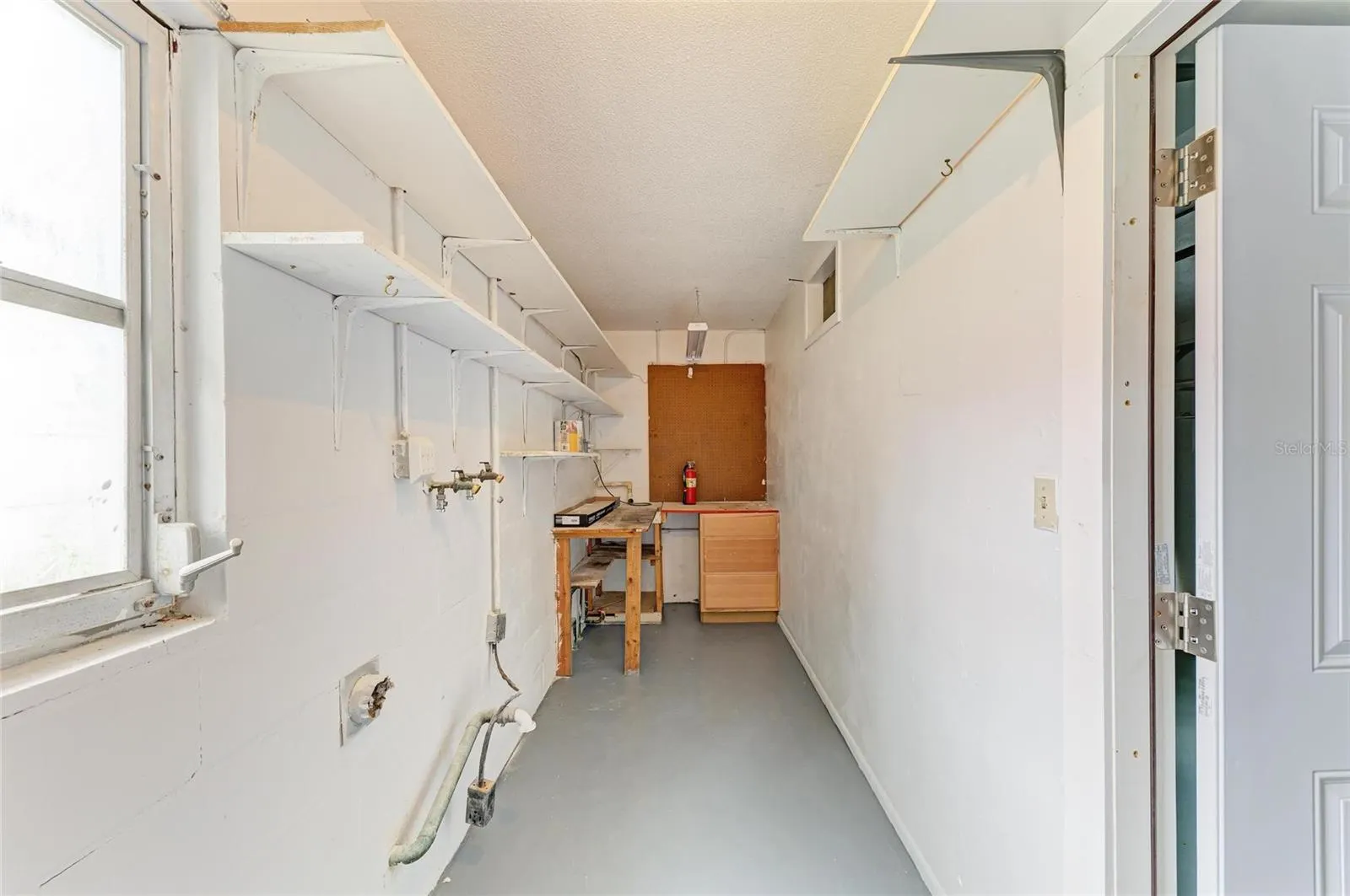 136 BAYVIEW DR
