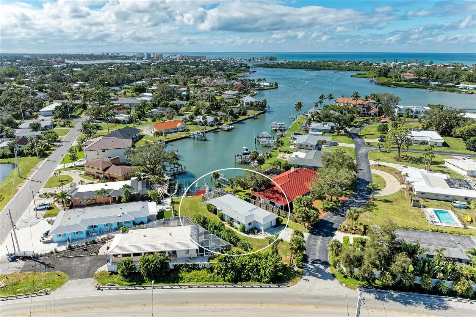 136 BAYVIEW DR