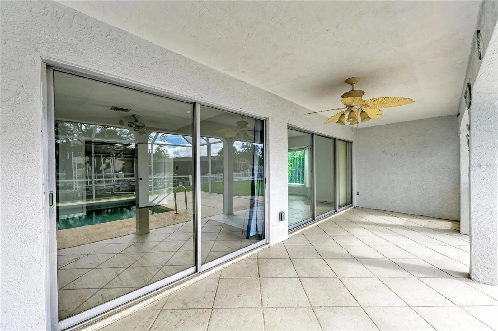 136 BAYVIEW DR