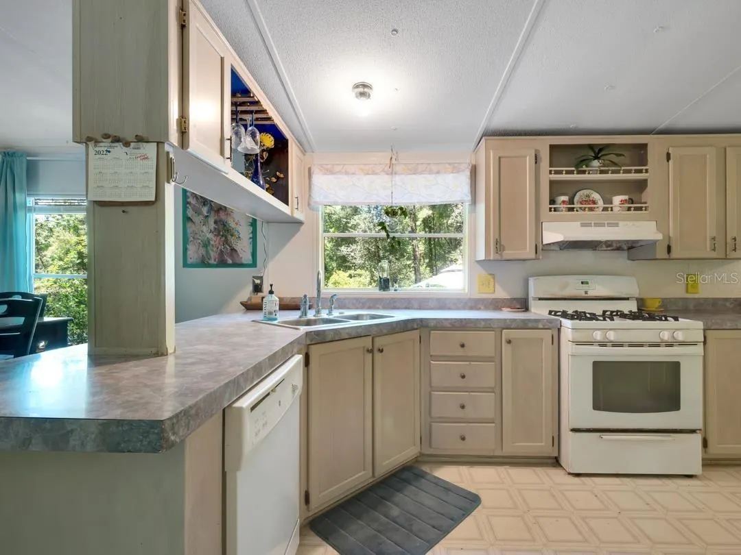 4053 NW 63RD AVE