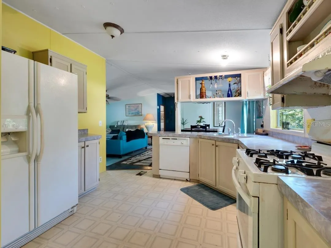4053 NW 63RD AVE
