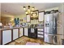 1106 CHARLES ST