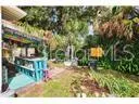 1106 CHARLES ST