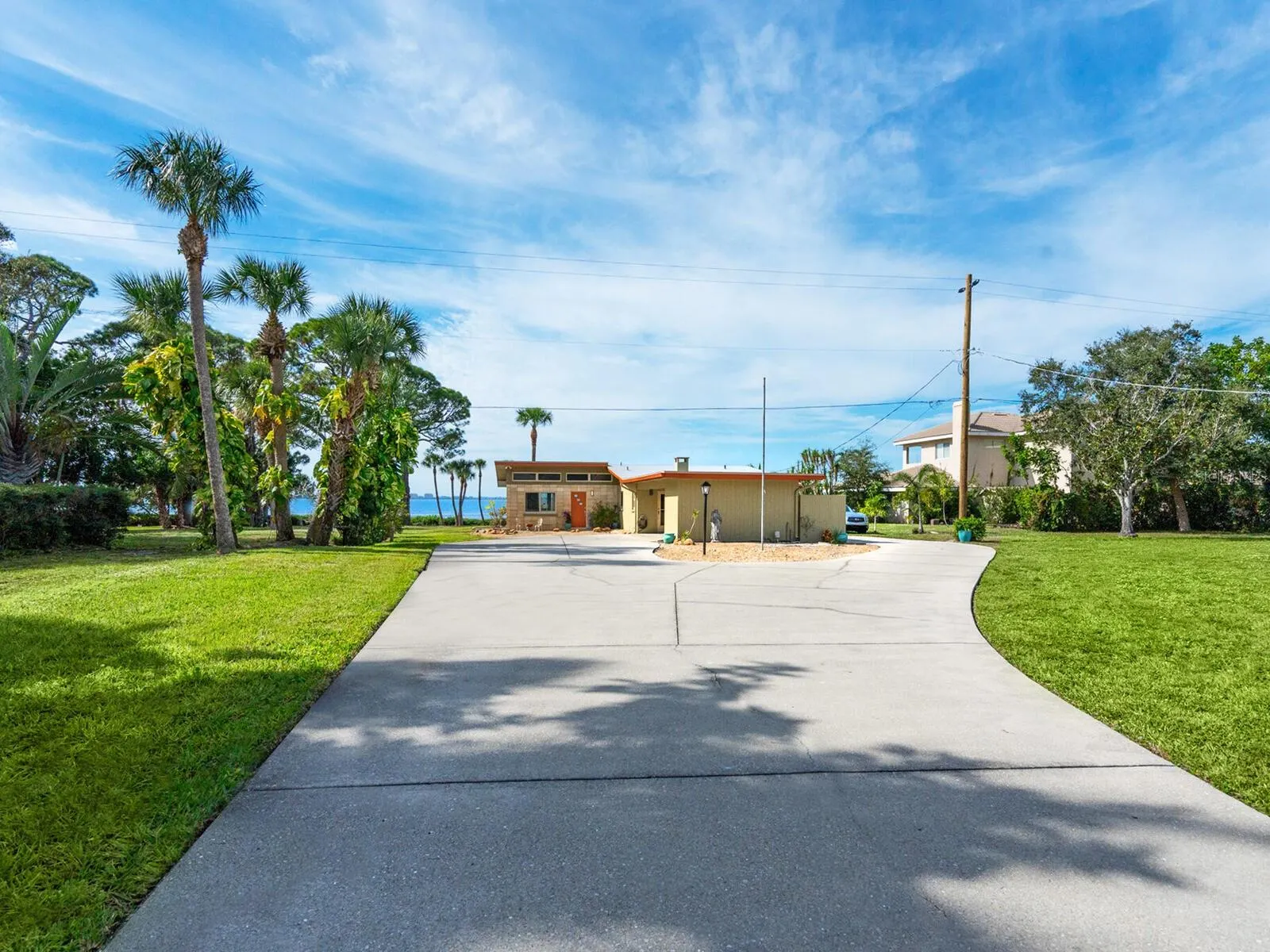 7608 WESTMORELAND DR