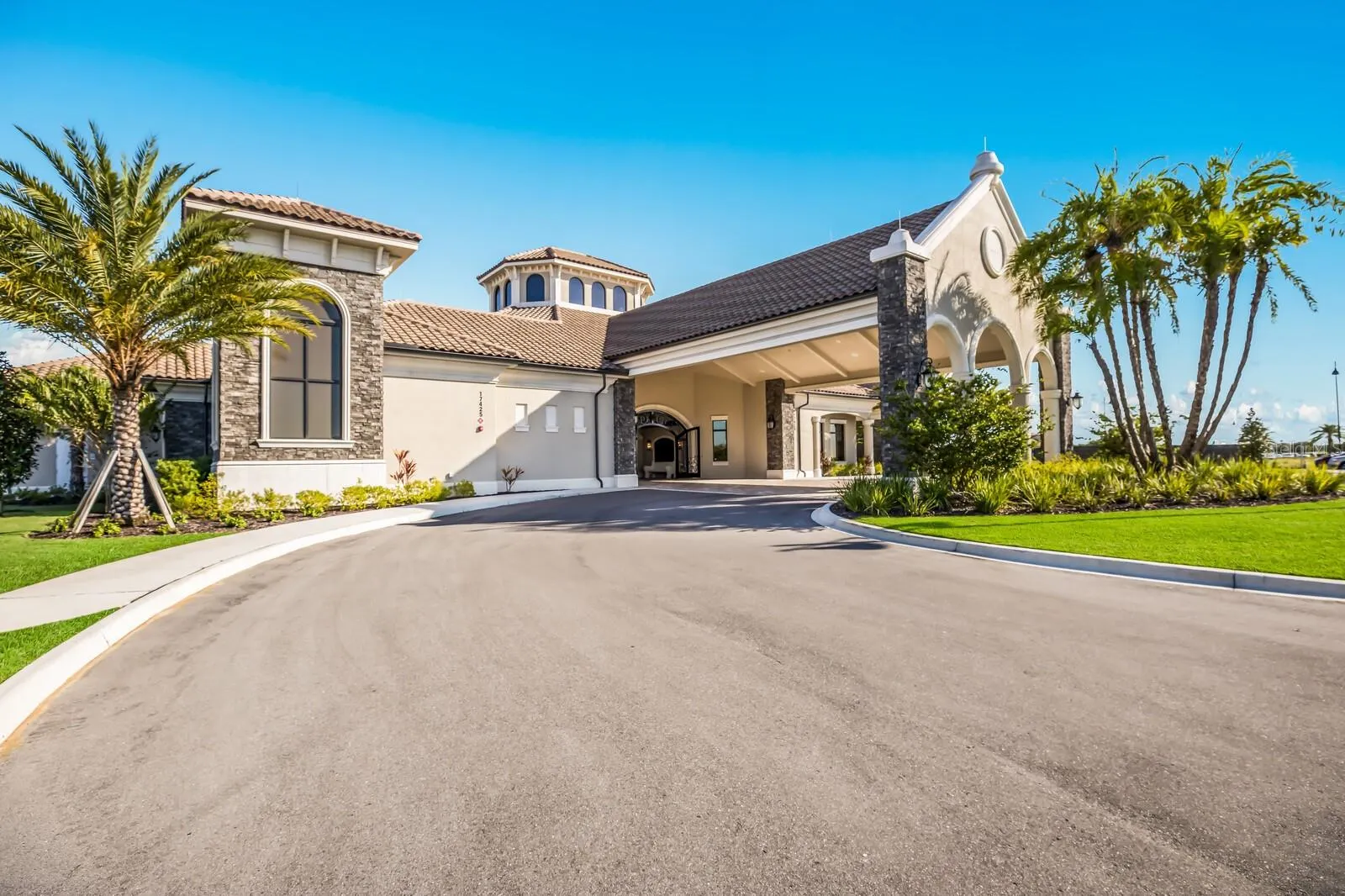 16904 VARDON TER #305, #305