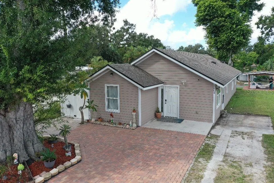 2804 11TH STREET CT E