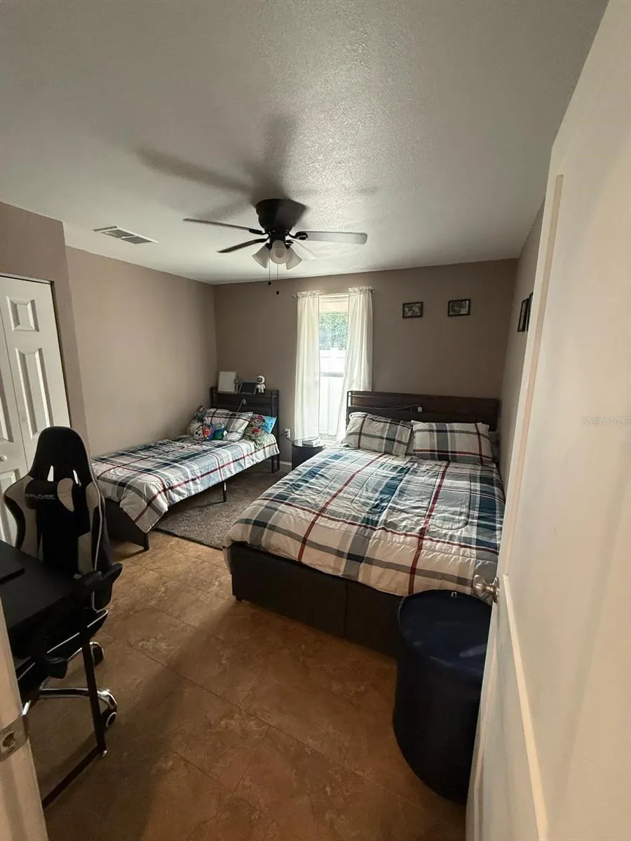 2804 11TH STREET CT E