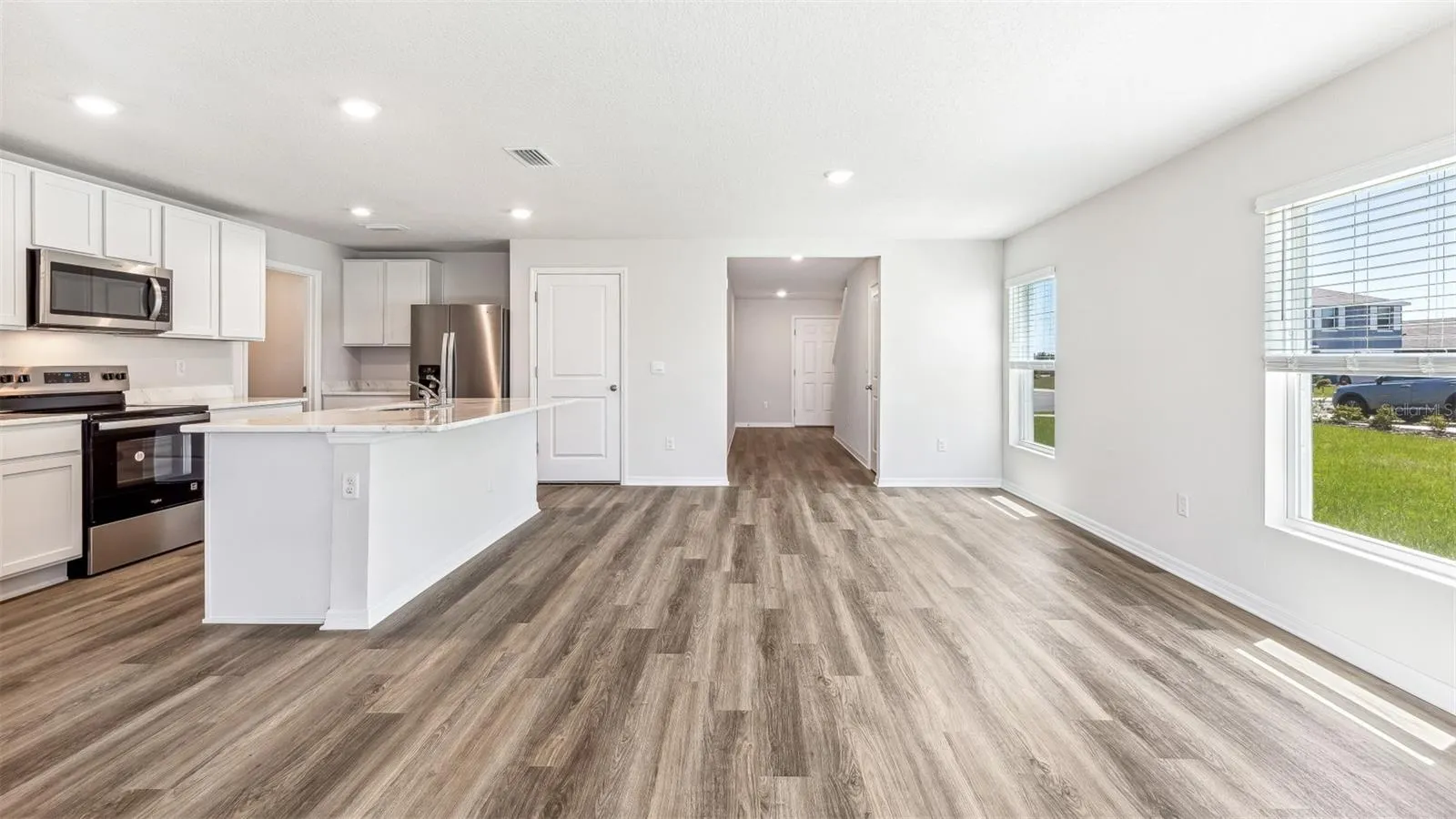 3318 BITTERROOT LN