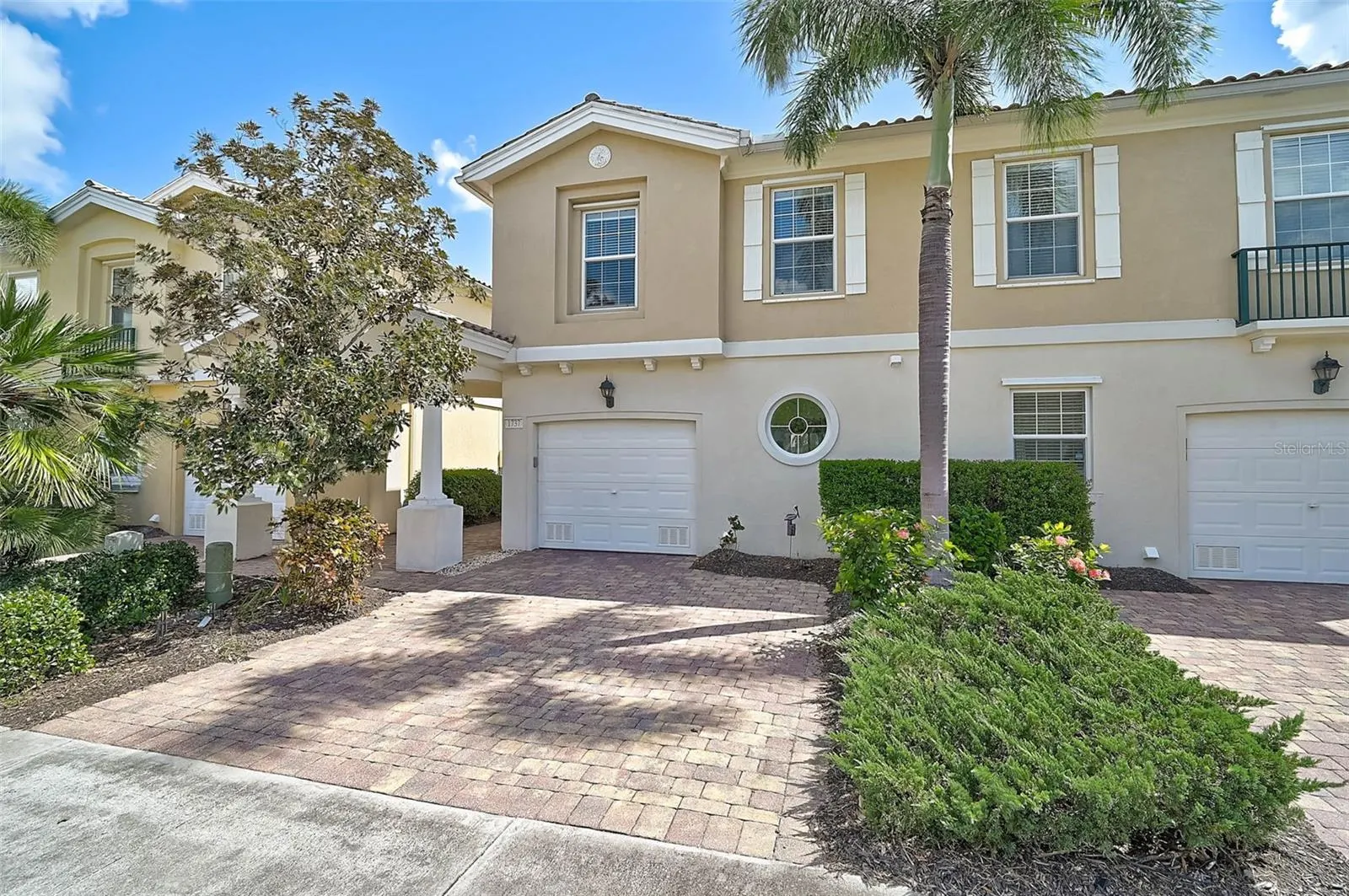 1737 BURGOS DR