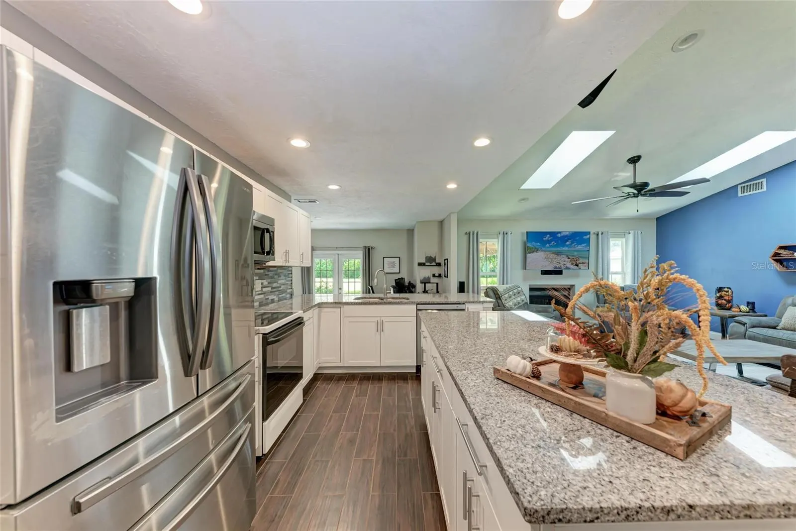 1821 RACIMO DR