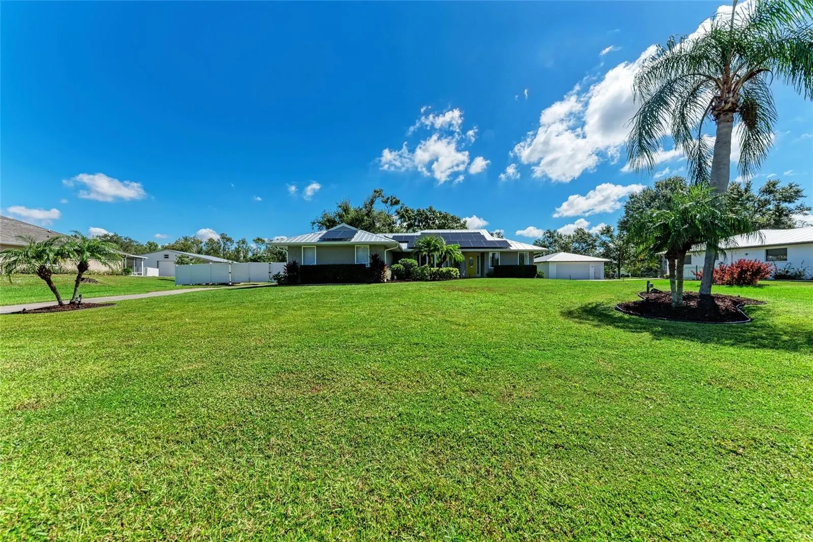 1821 RACIMO DR