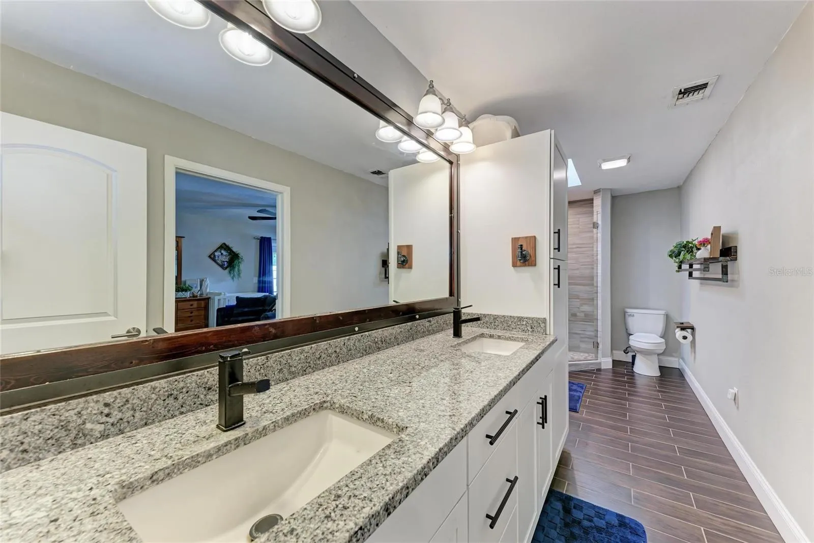 1821 RACIMO DR