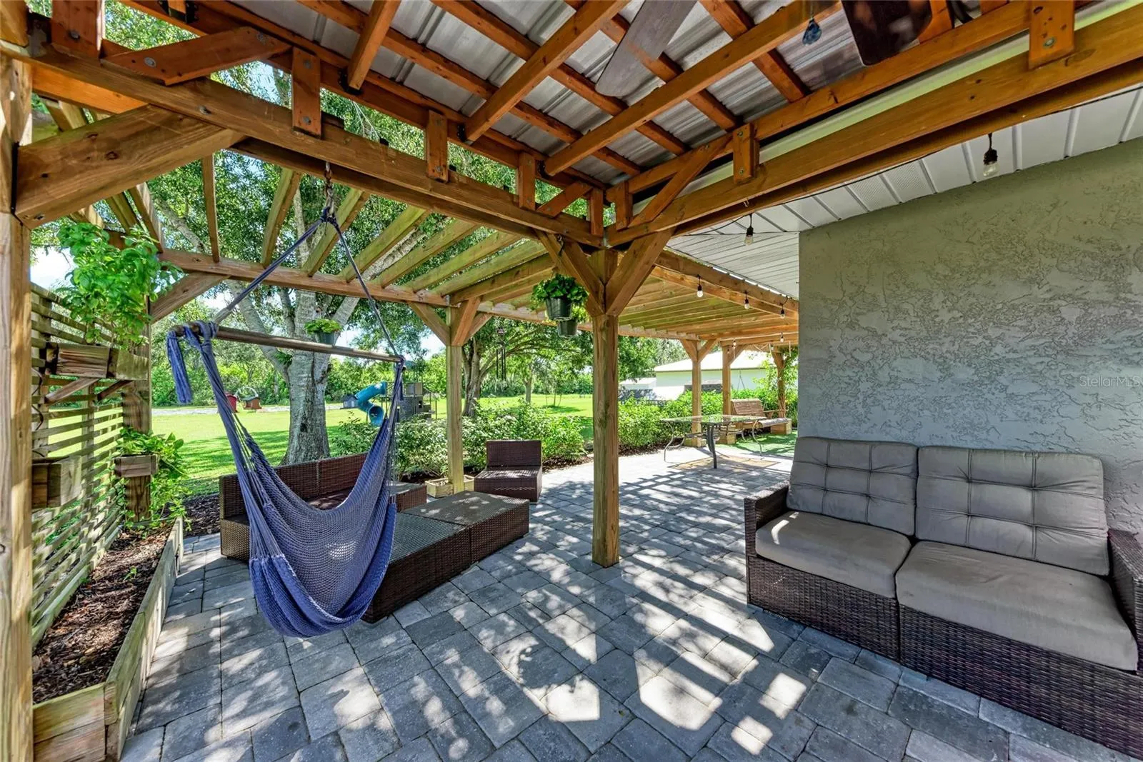 1821 RACIMO DR