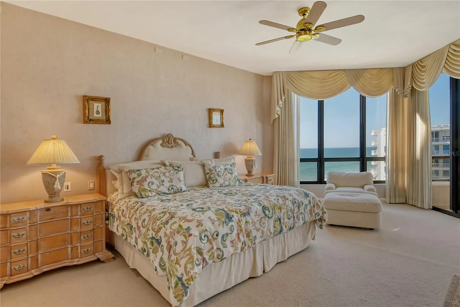 435 L AMBIANCE DR #L807, #L807