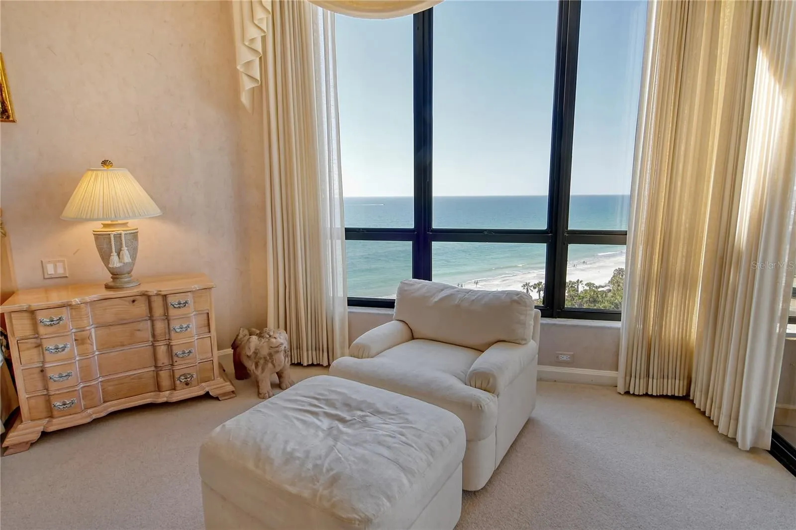 435 L AMBIANCE DR #L807, #L807
