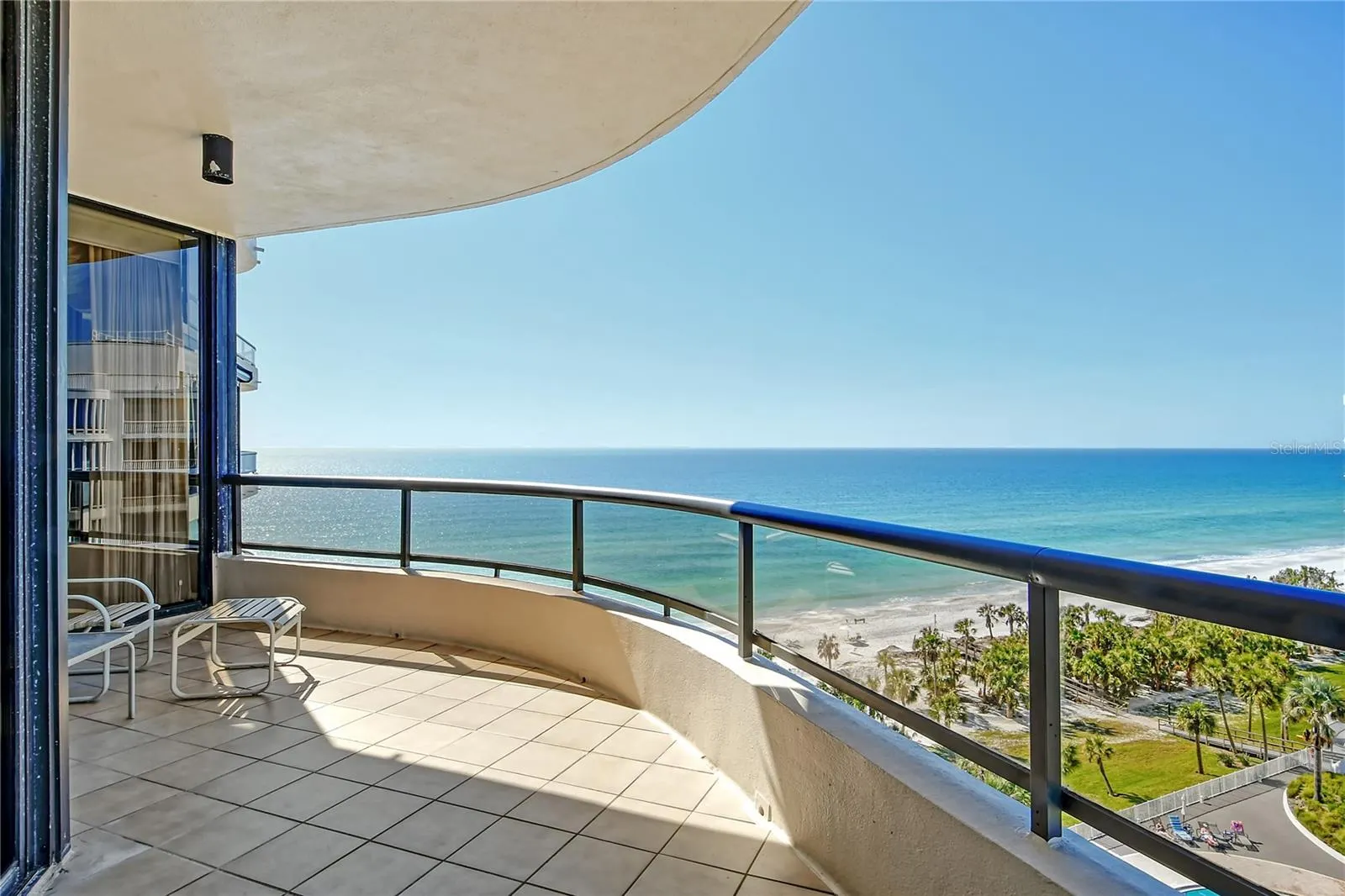 435 L AMBIANCE DR #L807, #L807