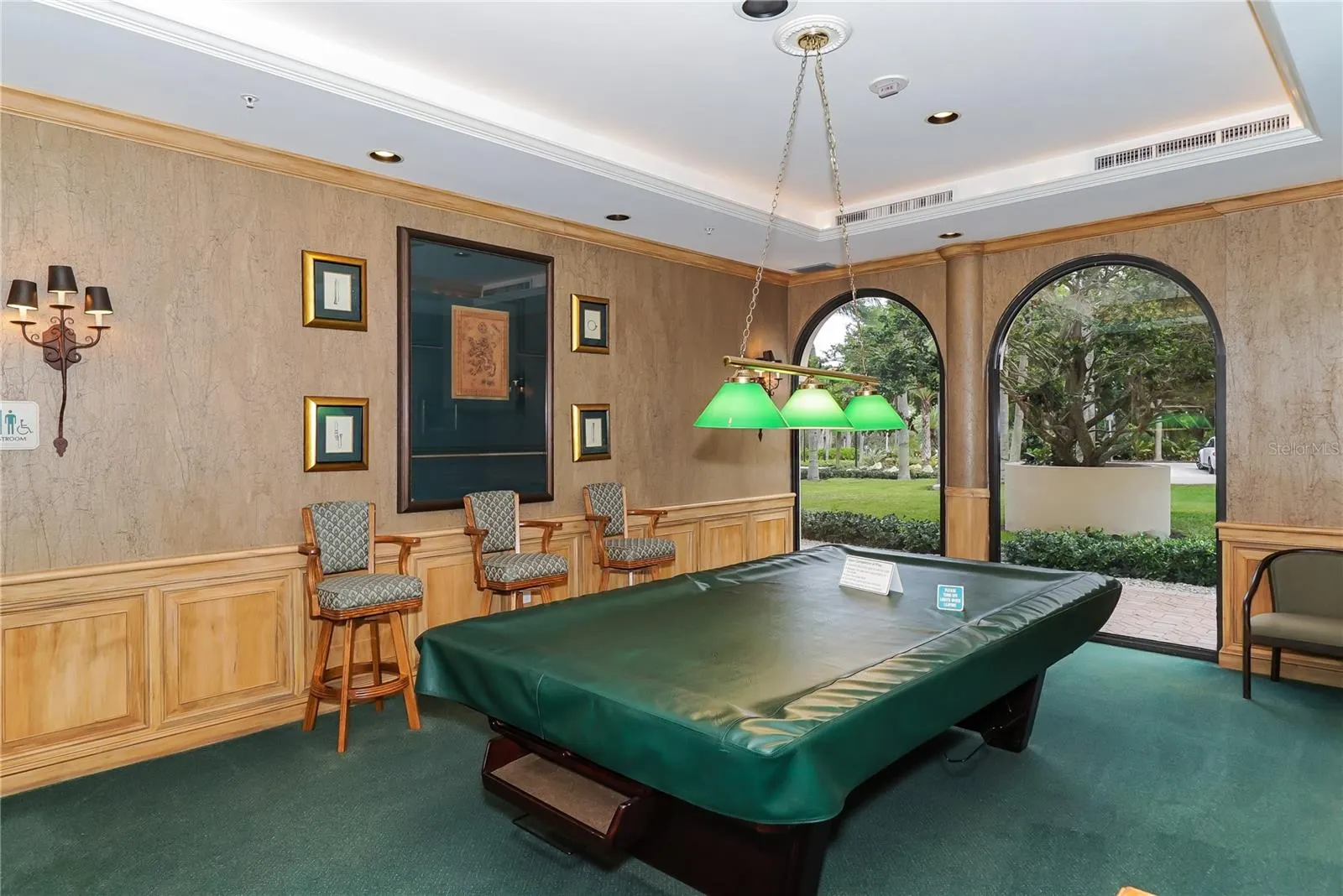 435 L AMBIANCE DR #L807, #L807