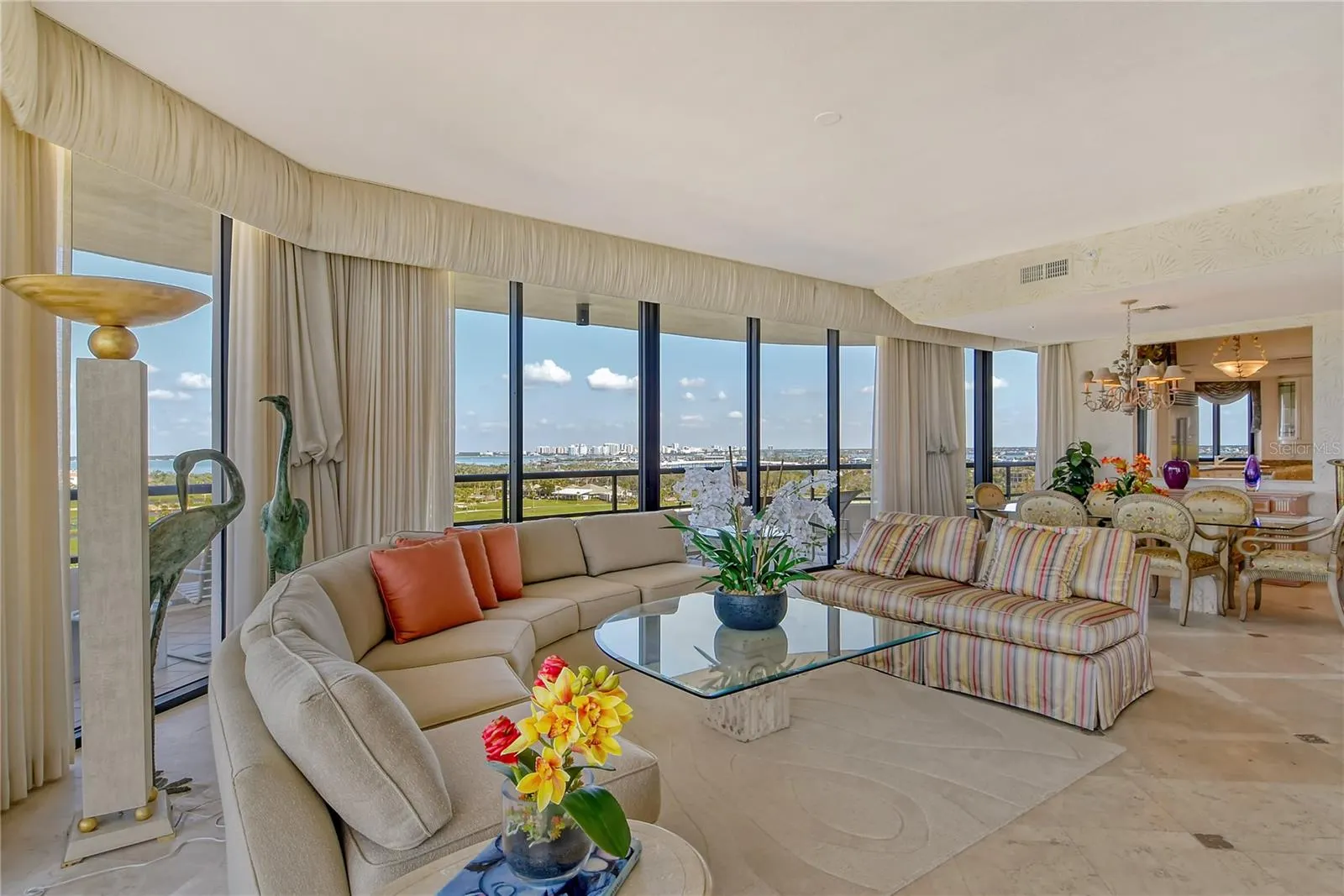 435 L AMBIANCE DR #L807, #L807