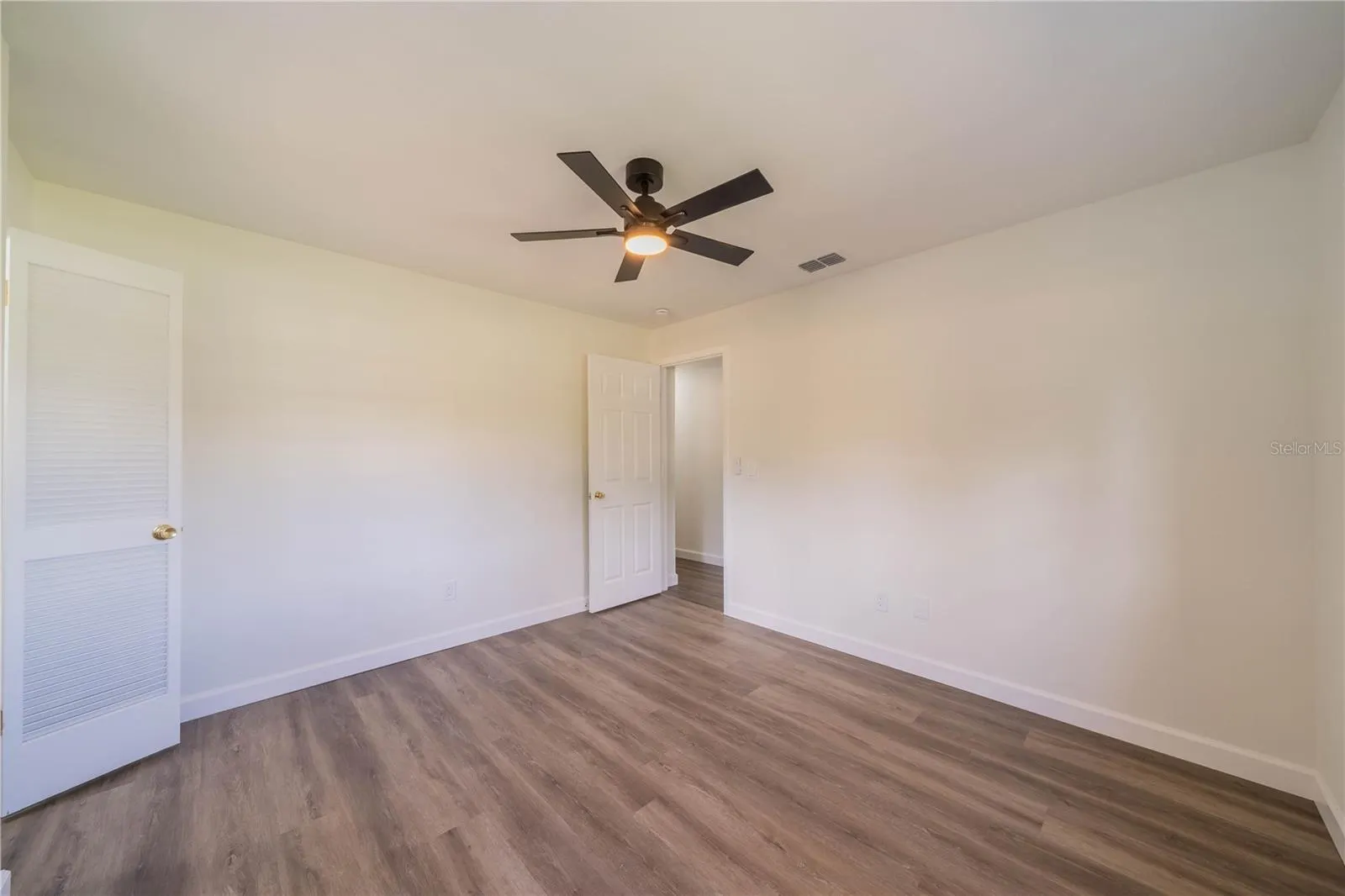 11202 TRALEE DR