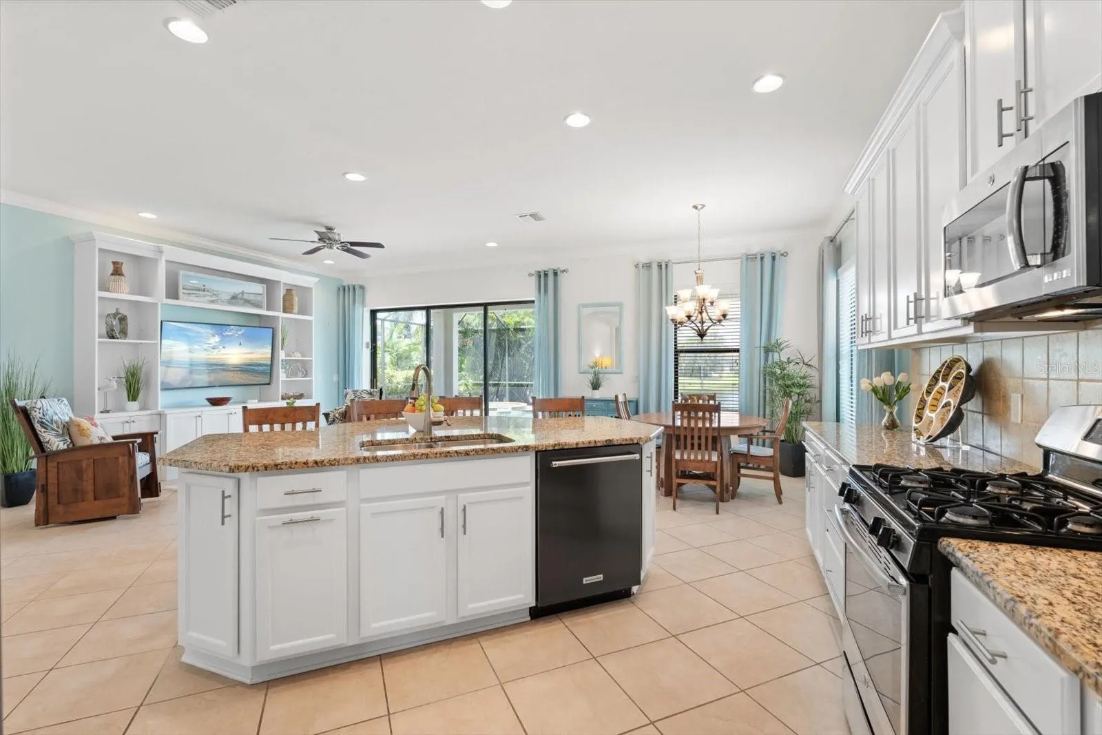 12721 FONTANA LOOP