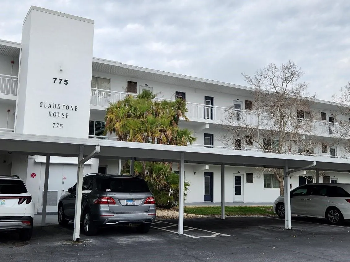 775 JOHN RINGLING BLVD ## 33, ## 33