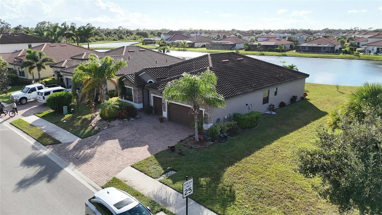 3504 SAVANNA PALMS CT